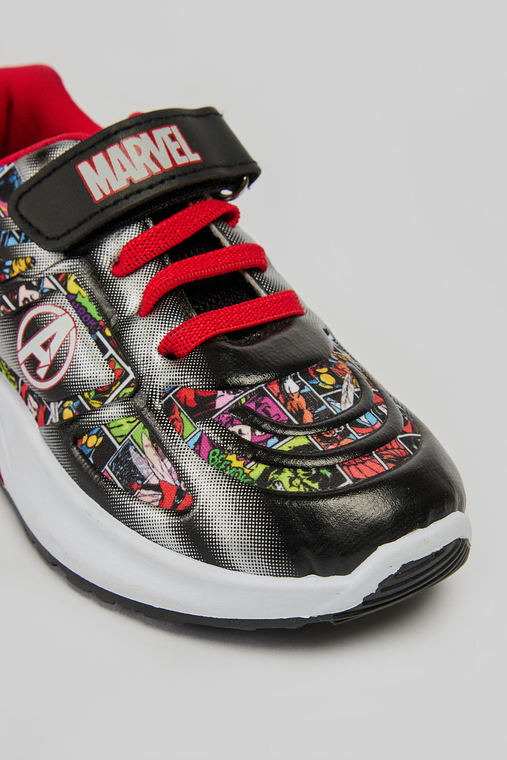 AVENGERS FELIX EMBOSS TRAINER